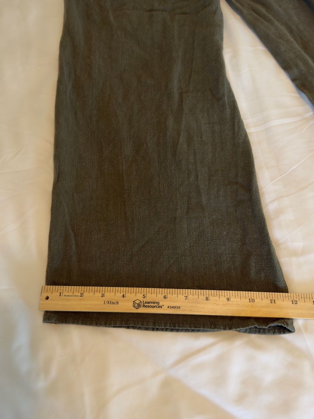 Guess Olive Wide-Leg Pull-On Pants - Picture 3 of 7